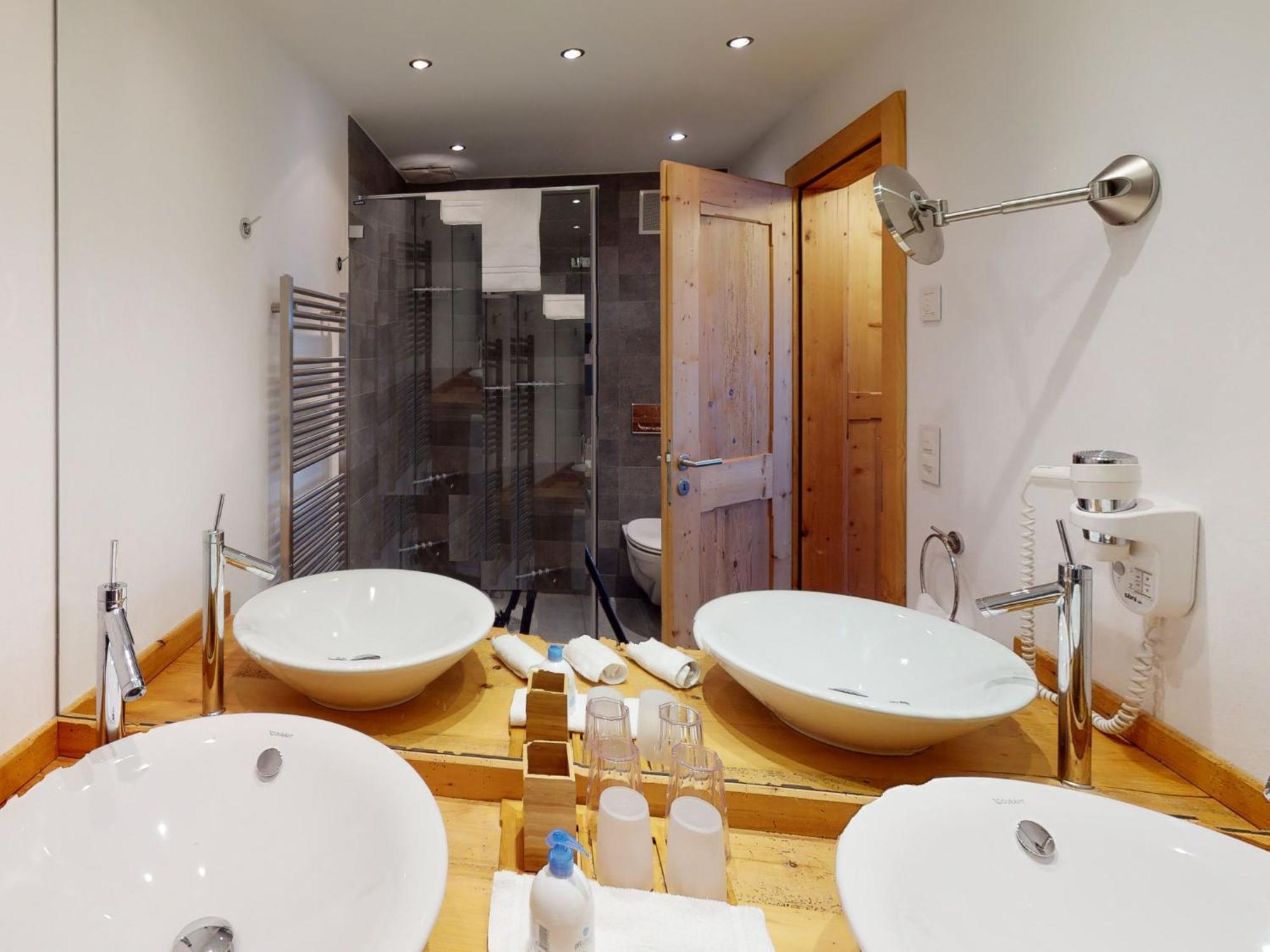 Apartment Haus Whymper Edward Suite By Interhome Церматт Экстерьер фото